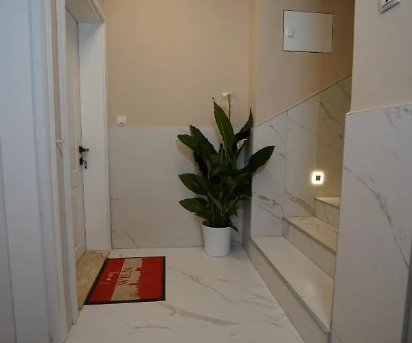 Real Appartments *